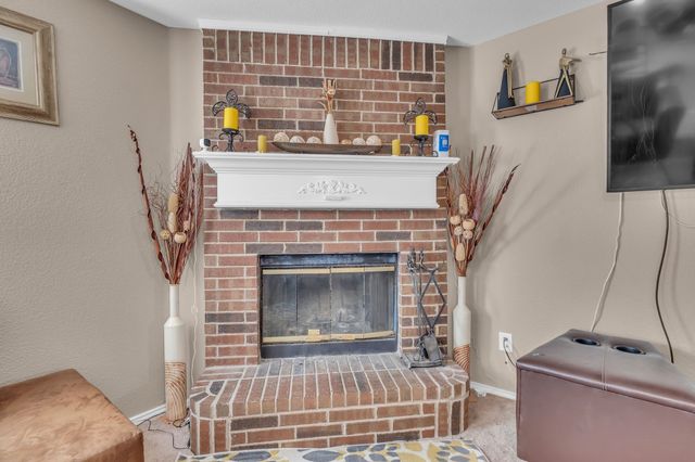 424 Heritage Drive, Crowley, TX 76036