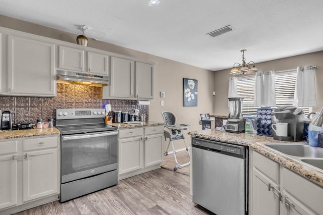 424 Heritage Drive, Crowley, TX 76036