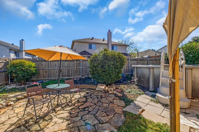 424 Heritage Drive, Crowley, TX 76036