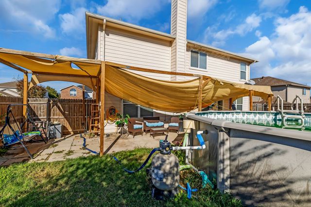 424 Heritage Drive, Crowley, TX 76036