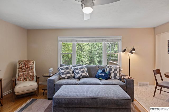 3609 Armbrust Drive, Omaha, NE 68124