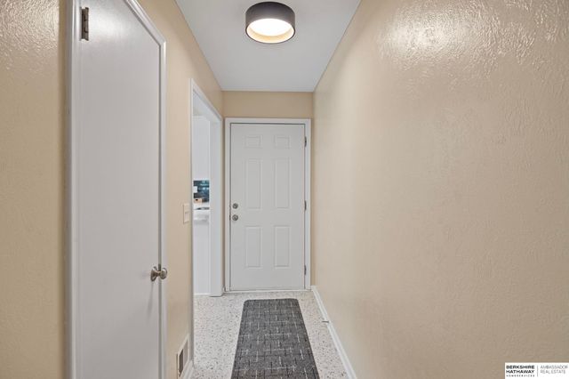 3609 Armbrust Drive, Omaha, NE 68124