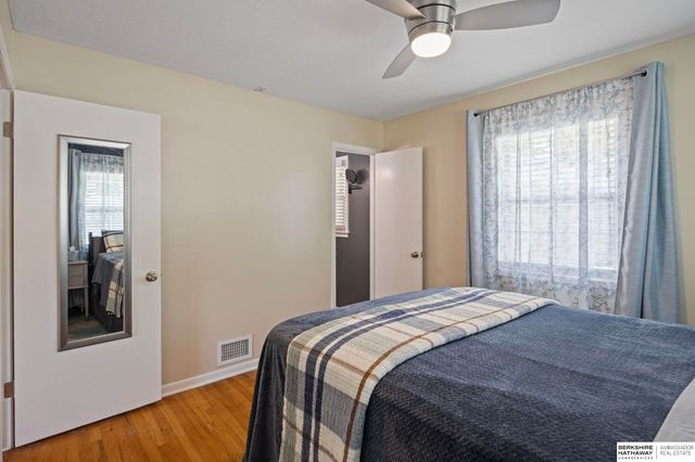 3609 Armbrust Drive, Omaha, NE 68124