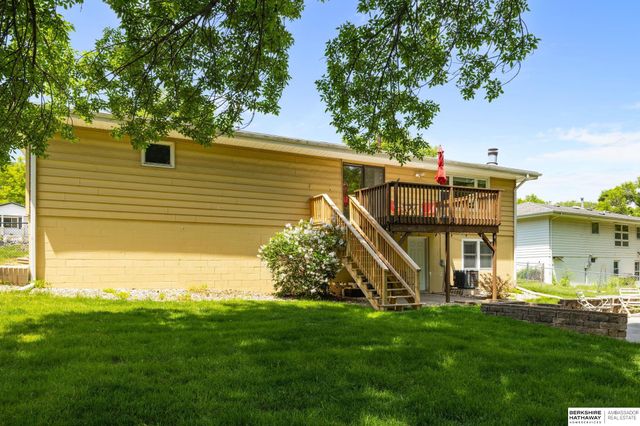 3609 Armbrust Drive, Omaha, NE 68124