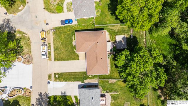 3609 Armbrust Drive, Omaha, NE 68124