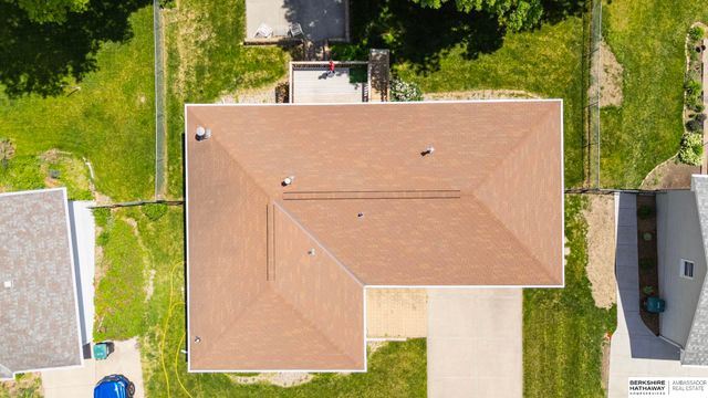 3609 Armbrust Drive, Omaha, NE 68124