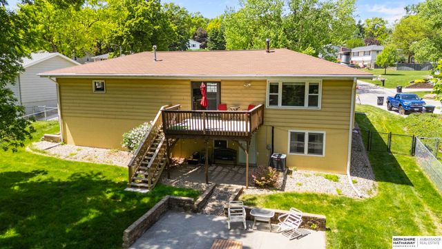 3609 Armbrust Drive, Omaha, NE 68124