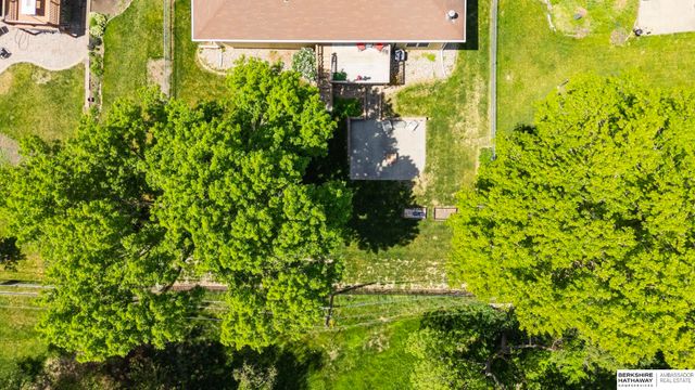 3609 Armbrust Drive, Omaha, NE 68124