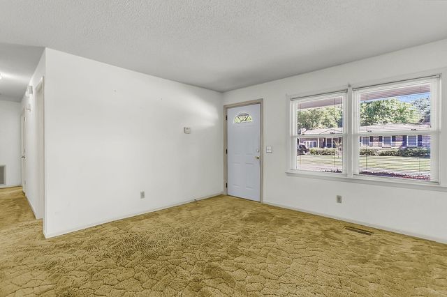 123 Wessex Drive, Goose Creek, SC 29445