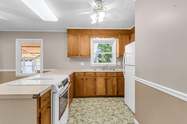 123 Wessex Drive, Goose Creek, SC 29445