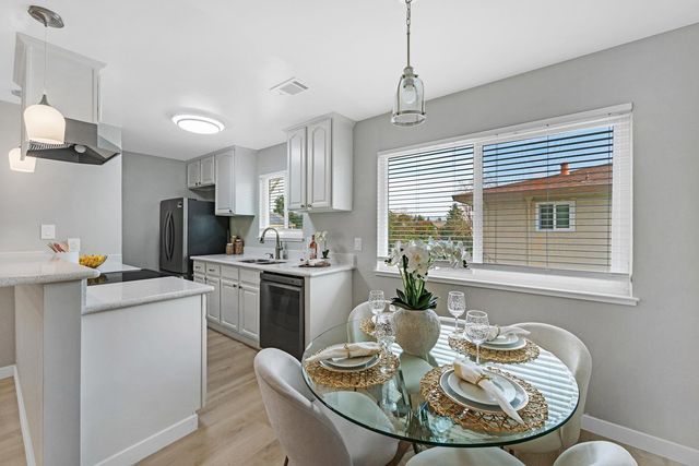 32608 Brenda Way 4, Union City, CA 94587