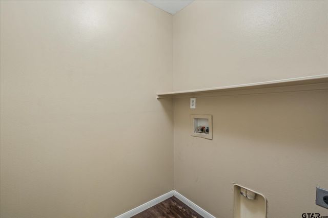 1203 Candice Ct., Whitehouse, TX 75791