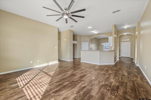 1203 Candice Ct., Whitehouse, TX 75791