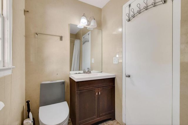 1122 N L Street, Lake Worth Beach, FL 33460