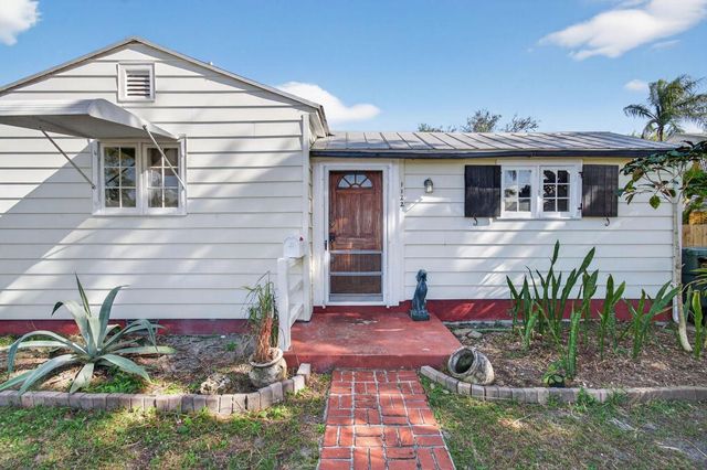 1122 N L Street, Lake Worth Beach, FL 33460