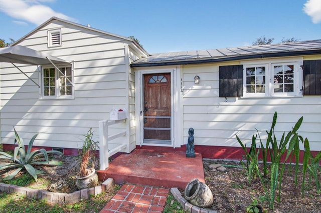 1122 N L Street, Lake Worth Beach, FL 33460