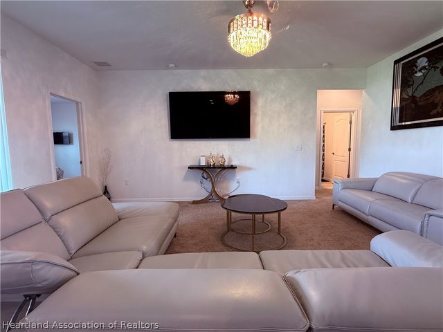 6902 Cecilia Avenue, Sebring, FL 33872