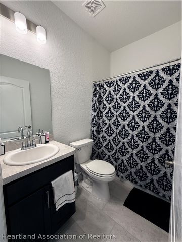 6902 Cecilia Avenue, Sebring, FL 33872