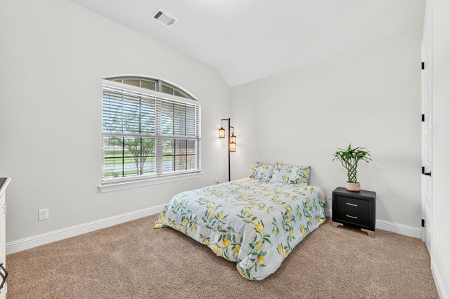 8124 Pecan Oak Lane, Mckinney, TX 75071