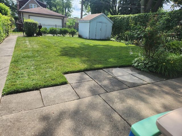 7453 N Karlov Avenue, Skokie, IL 60076