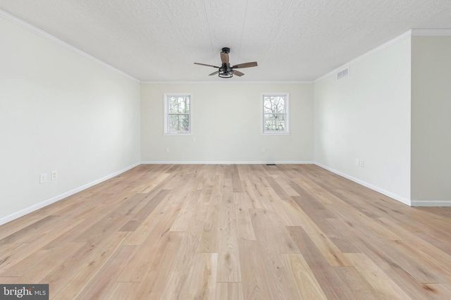 27 EASTWOOD DR, Voorhees, NJ 08043