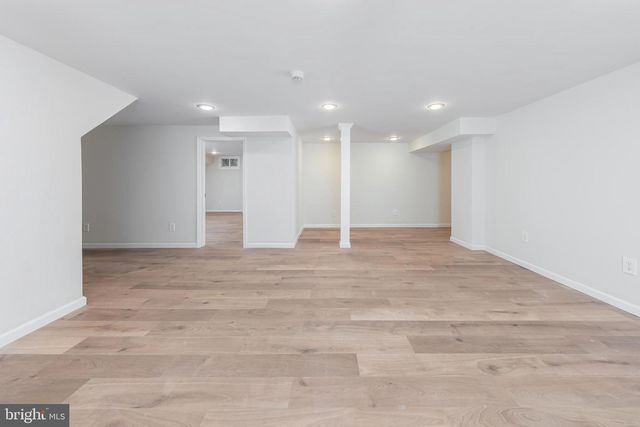 27 EASTWOOD DR, Voorhees, NJ 08043