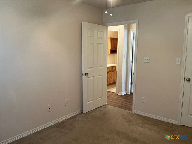 5209 Foxhill Road, Temple, TX 76502