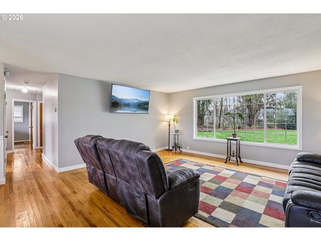 155 SUNSET Blvd, St Helens, OR 97051