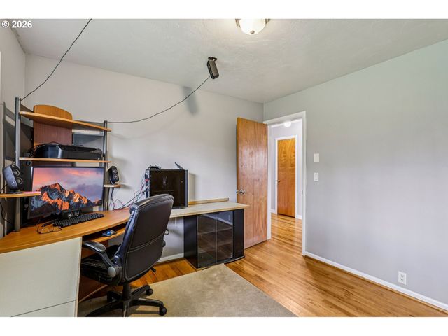 155 SUNSET Blvd, St Helens, OR 97051