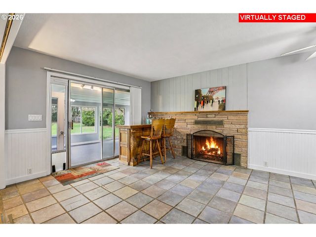 155 SUNSET Blvd, St Helens, OR 97051