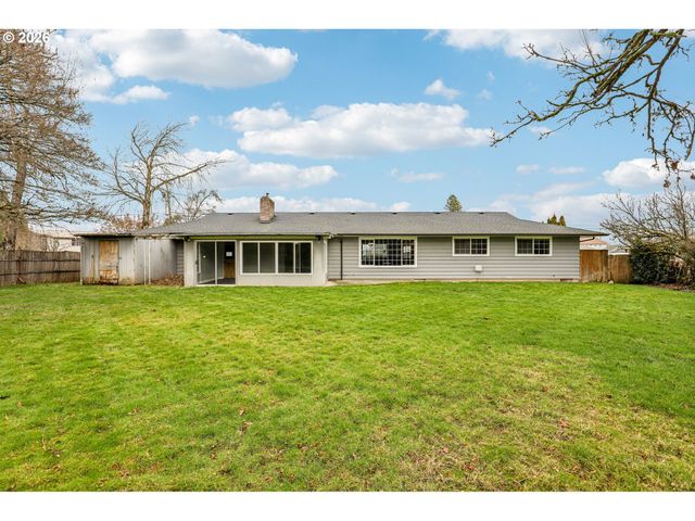 155 SUNSET Blvd, St Helens, OR 97051