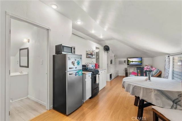 310 E Kingsley Avenue, Pomona, CA 91767