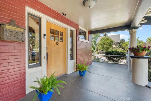 310 E Kingsley Avenue, Pomona, CA 91767
