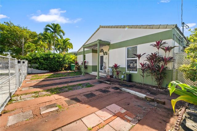 1428 SW 20th St, Miami, FL 33145