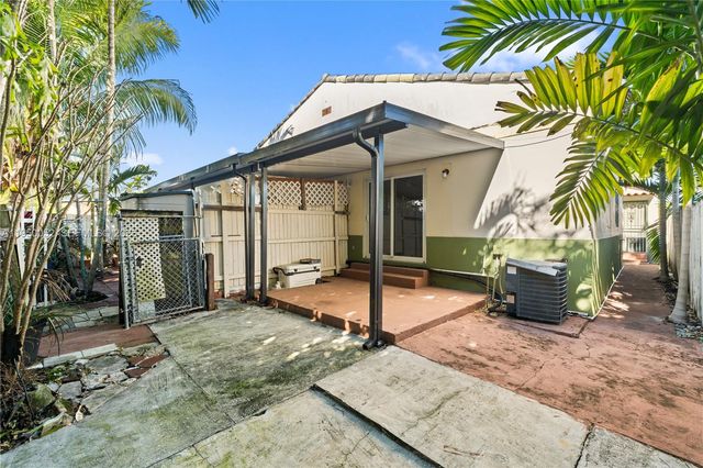 1428 SW 20th St, Miami, FL 33145