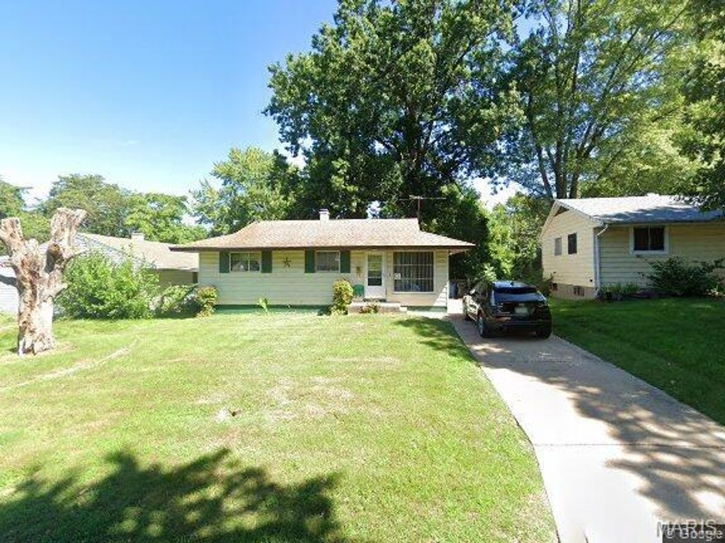 139 Monteith Circle, Unincorporated, MO 63137