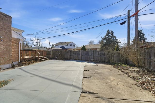 1205 Cleveland Avenue, Hamilton, OH 45013