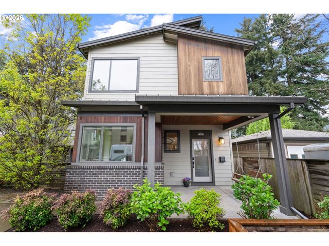 7667 Se SHERMAN Ct, Portland, OR 97215