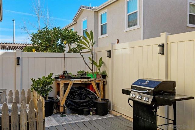 13642 Gray Hawk Way, Valley Center, CA 92082