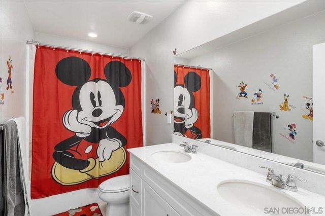 13642 Gray Hawk Way, Valley Center, CA 92082