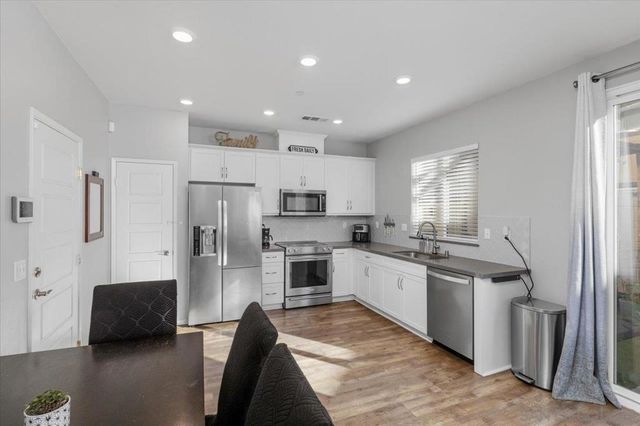 13642 Gray Hawk Way, Valley Center, CA 92082