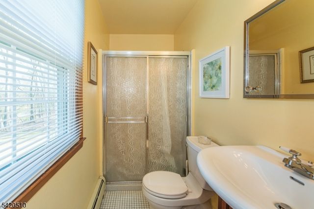 320 Reynolds Ave, Parsippany-troy Hills Twp., NJ 07054