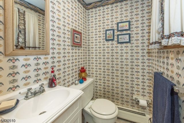 320 Reynolds Ave, Parsippany-troy Hills Twp., NJ 07054