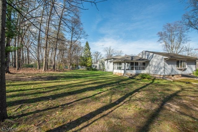 320 Reynolds Ave, Parsippany-troy Hills Twp., NJ 07054