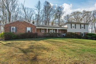 320 Reynolds Ave, Parsippany-troy Hills Twp., NJ 07054