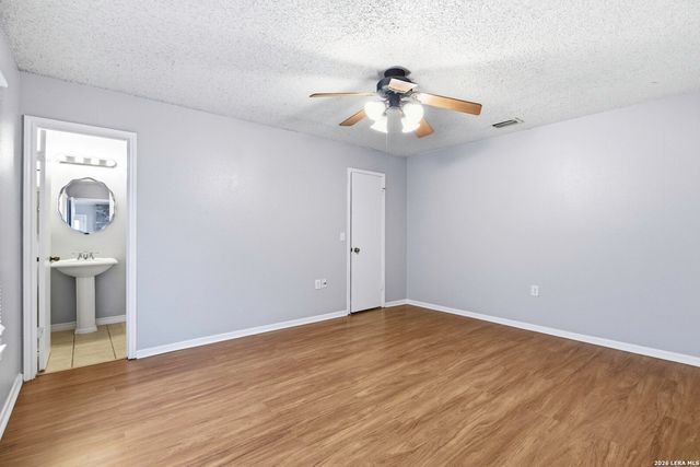 9439 Charter Pt, San Antonio, TX 78250