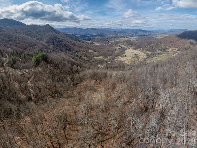 399 Goodson Spring Road, Waynesville, NC 28786