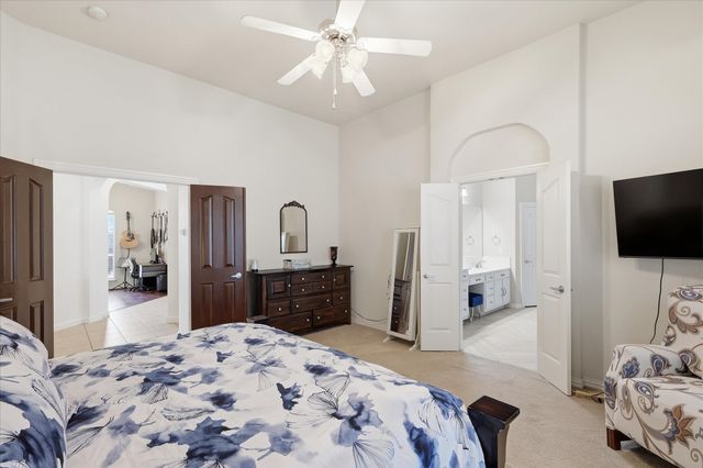 8106 Summerleaf Drive, Arlington, TX 76001