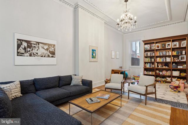 1911 MOUNT VERNON ST, Philadelphia, PA 19130