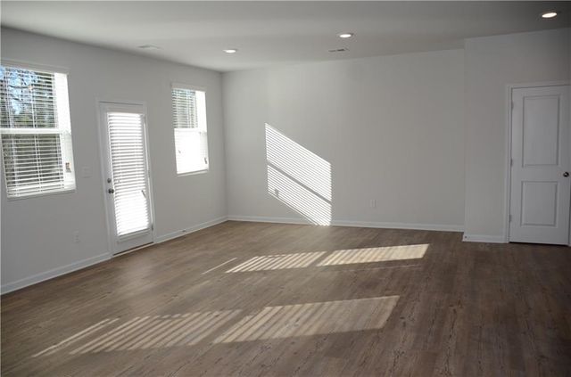 1331 Point Place Drive, Loganville, GA 30052